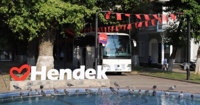 Hendek’te Haydi Hanımlar Denize Projesi Binlerce Kadını Denizle Buluşturdu