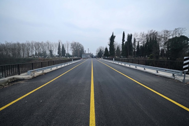 Akyazı ve Hendek’te 20 mahallenin bağlantısını sağlayan Yeniorman Köprüsü hizmete açıldı