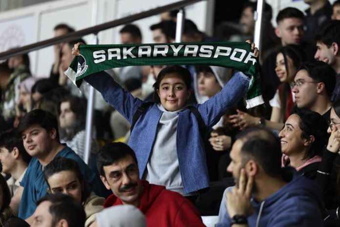 Büyükşehir Basketbol Takımı, Kütahya BSK Karşısında 80-51'lik Skorla Sezonun 17. Galibiyetini Elde Etti