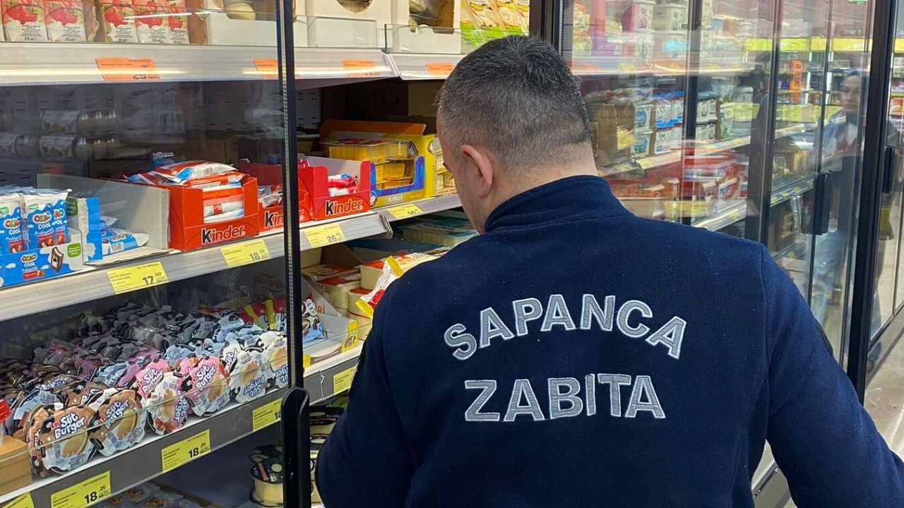 Sapanca Belediyesi, İlçedeki Marketlerde Düzenli Hijyen ve Fiyat Denetimlerini Sıklaştırıyor