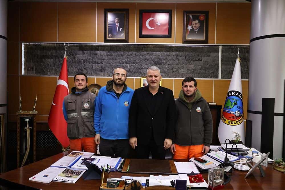 Serdivan Belediyesi Temizlik Ekiplerinin Duyarlı Davranışı Vatandaşların Takdirini Kazandı