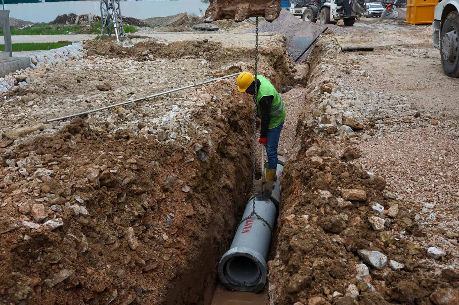 Arifiye Hanlı Mahallesi’nde Modern Kanalizasyon ve Yağmur Suyu Altyapısı Kuruluyor