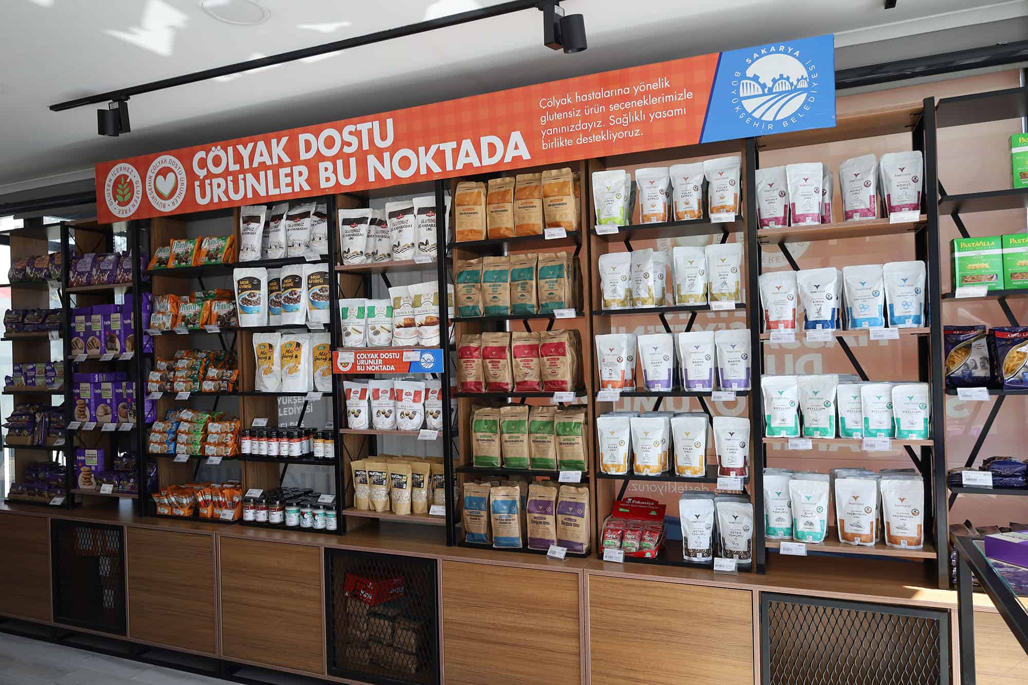 Sakarya’da Demokrasi Meydanı’nda Çölyak Hastaları İçin Glütensiz Ürün Satış Noktası Hizmete Sunuldu