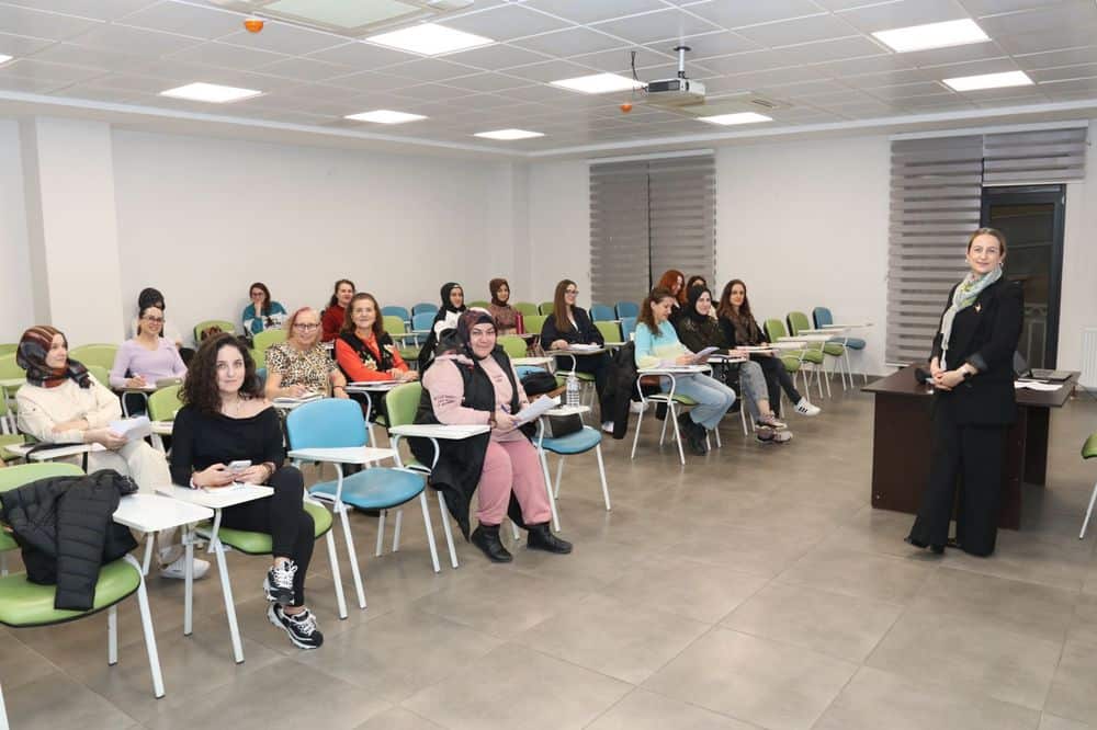 Serdivan Kültür Sanat’ta Salı Günleri Atölyeler ve Müzik Programları Devam Ediyor