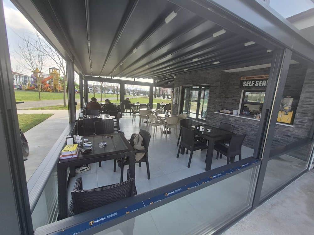 Serdivan Arabacıalanı’nda Yıldız Cafe, Modern Konseptiyle Vatandaşların Hizmetine Açıldı