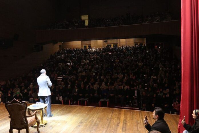 Serdivan'da Ramazan Ayında Dursun Ali Erzincanlı Şiirleriyle Anlamlı Bir Gece Gerçekleşti