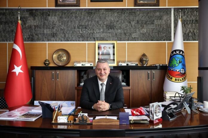 Serdivan Belediye Başkanı Osman Çelik’ten 23 Nisan’a Özel Anlamlı Mesaj