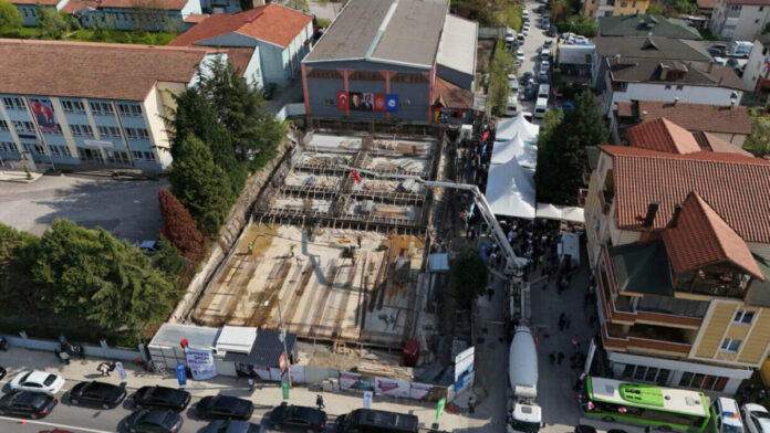 Sapanca'da 3 Katlı Modern Spor Salonu Temel Atma Töreni Düzenlendi