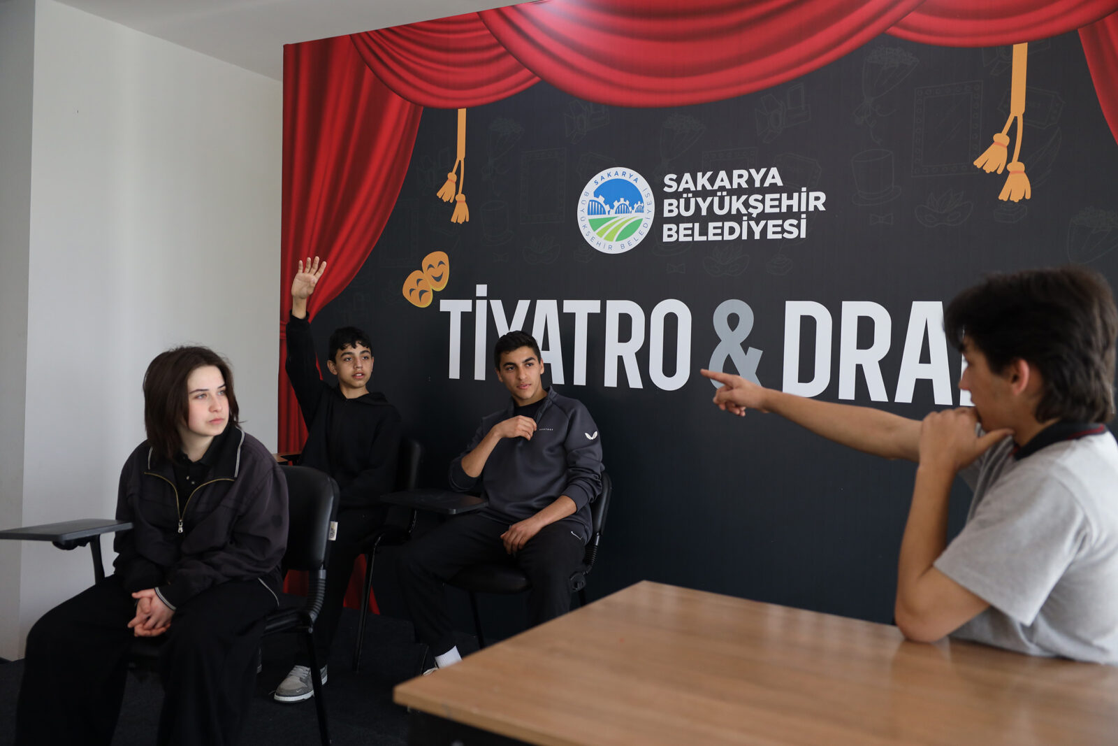Sakarya’da Liseliler Ayçiçeği Bisiklet Vadisi’nde Çok Yönlü Atölye Etkinliklerinde Buluştu