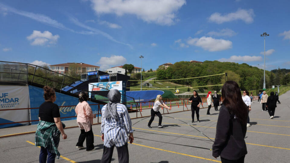 Ayçiçeği Bisiklet Vadisi’nde Kadınlara Sağlıklı Yaşam ve Spor Desteği Sürdürülüyor