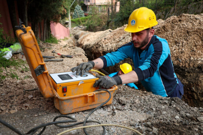 Sapanca Kuruçeşme Mahallesi’nde Yenilenen 1300 Metrelik İçme Suyu Hattı Hizmete Sunuldu