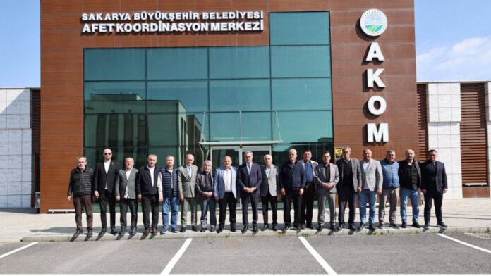 Başkan Alemdar, Serdivan Muhtarlarıyla AKOM’da Sakarya’nın Hizmet Gündemini Değerlendirdi