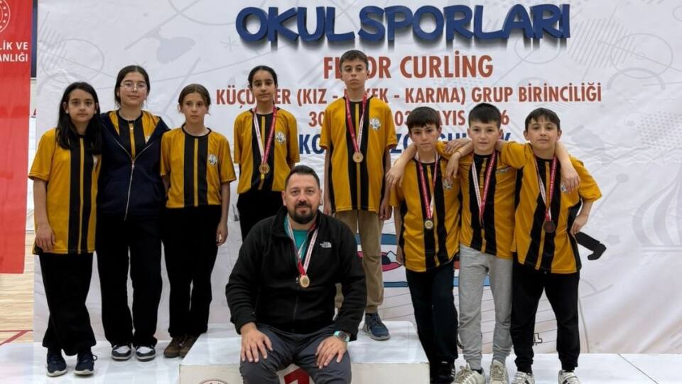 Sakarya Büyükşehirli Sporcular Yağlı Güreş ve Floor Curlingde Derece Elde Etti