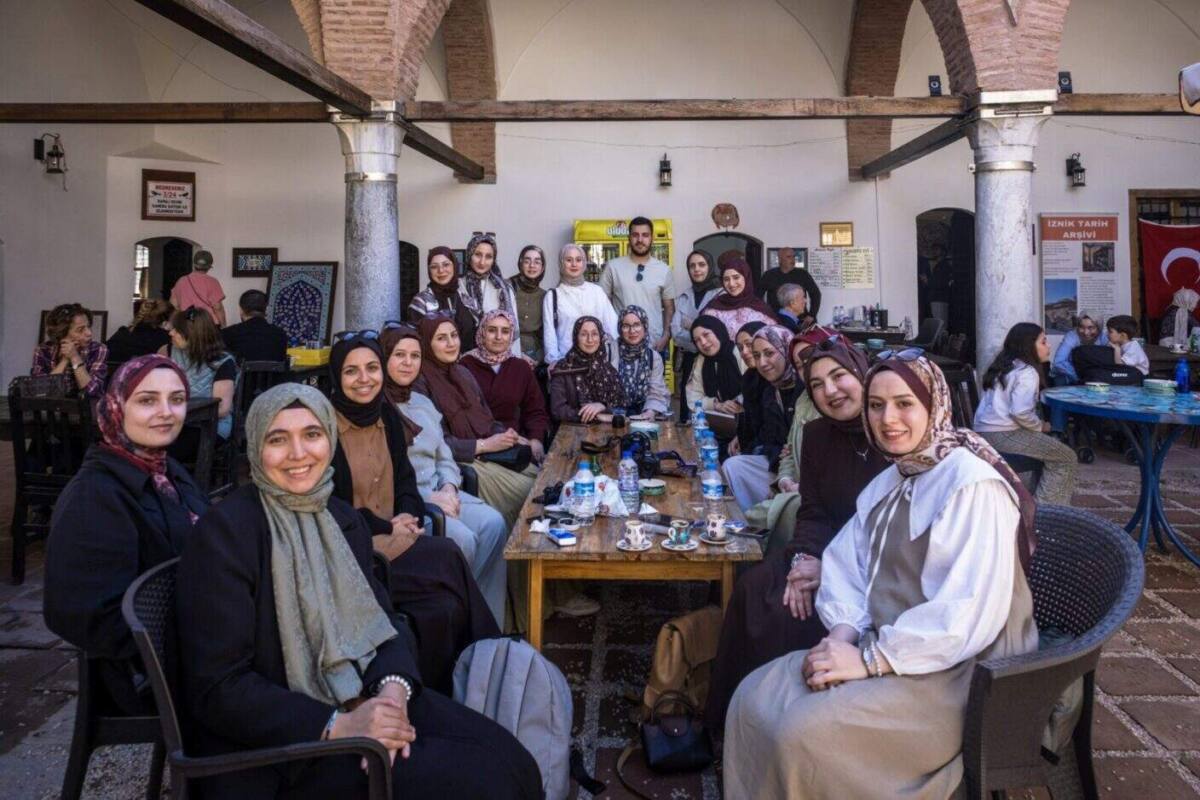 SAÜ İlahiyat Fakültesi Öğrencileri İznik’te Fotoğrafçılık Bilgilerini Sahada Uyguladı