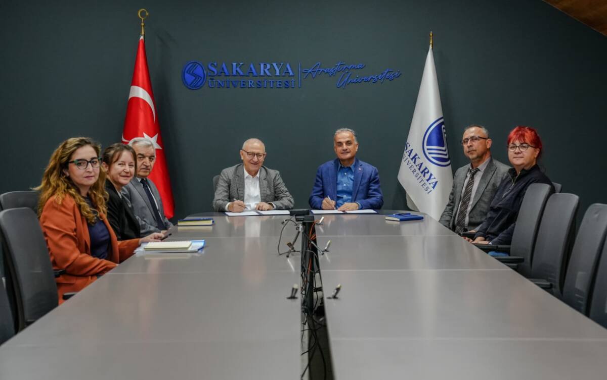 Sakarya Üniversitesi ile Keskin Kimya Emaye ve Malzeme Teknolojileri Alanında Eğitim İş Birliği Protokolü Yaptı