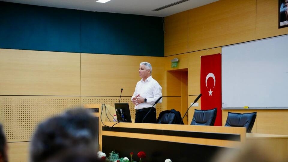 Sakarya Üniversitesi’nde Dijitalleşme ve Ulusal Güvenlik Konuları Akademik Perspektiften Ele Alındı