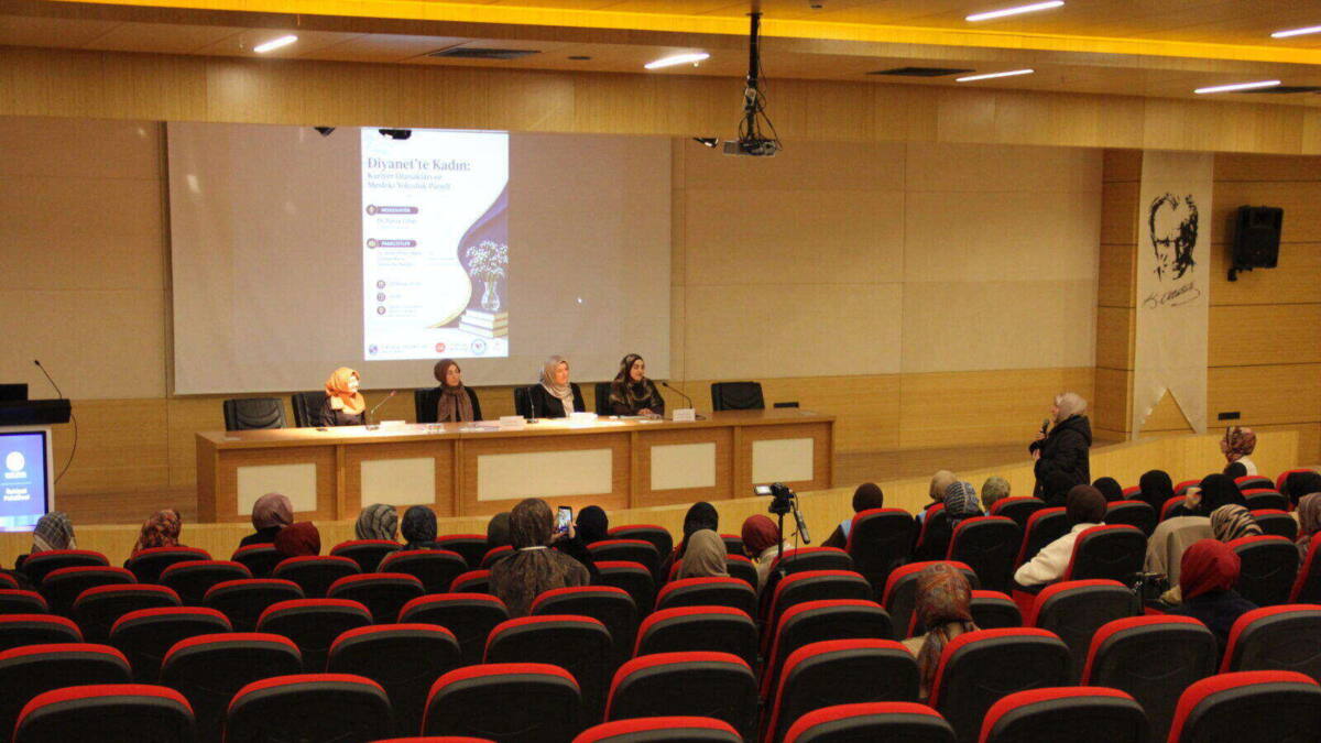 Sakarya Üniversitesi’nde Diyanet’te Kadınların Kariyer Fırsatları Paneli Kamuoyunda İlgi Gördü